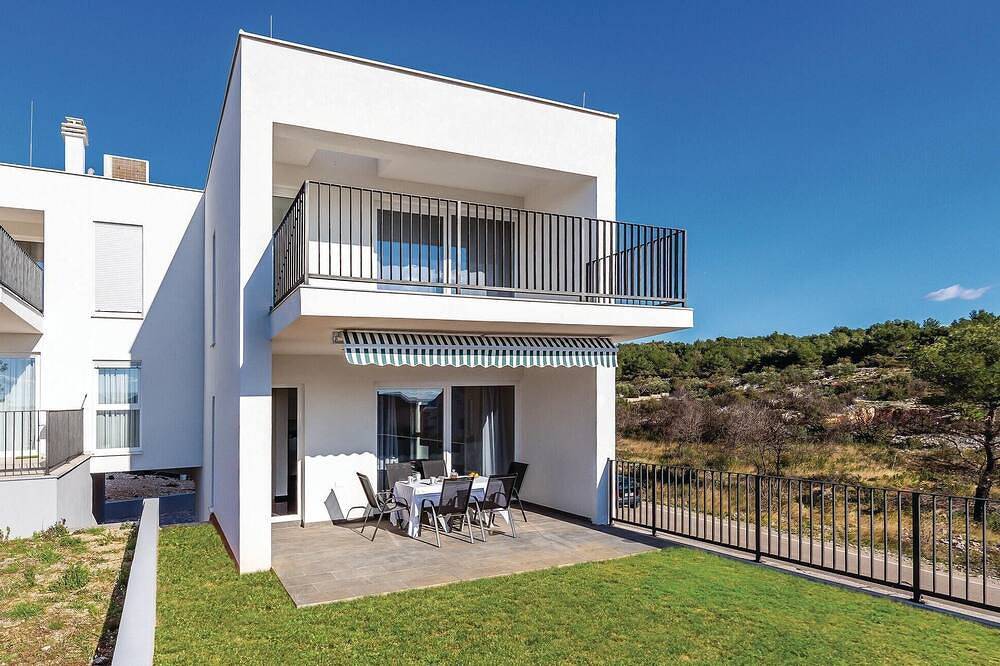 3 soverom nydelig hjem i Brodarica in Šibenik, Šibenik-Knin