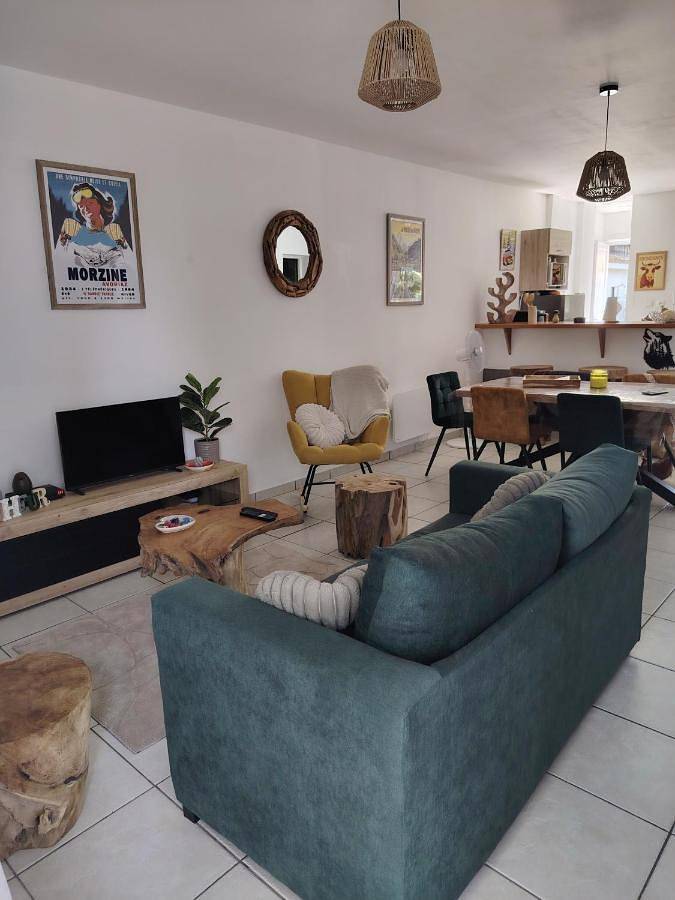 Gîte pour 5 personnes, avec Jardin et Vue à Scionzier
