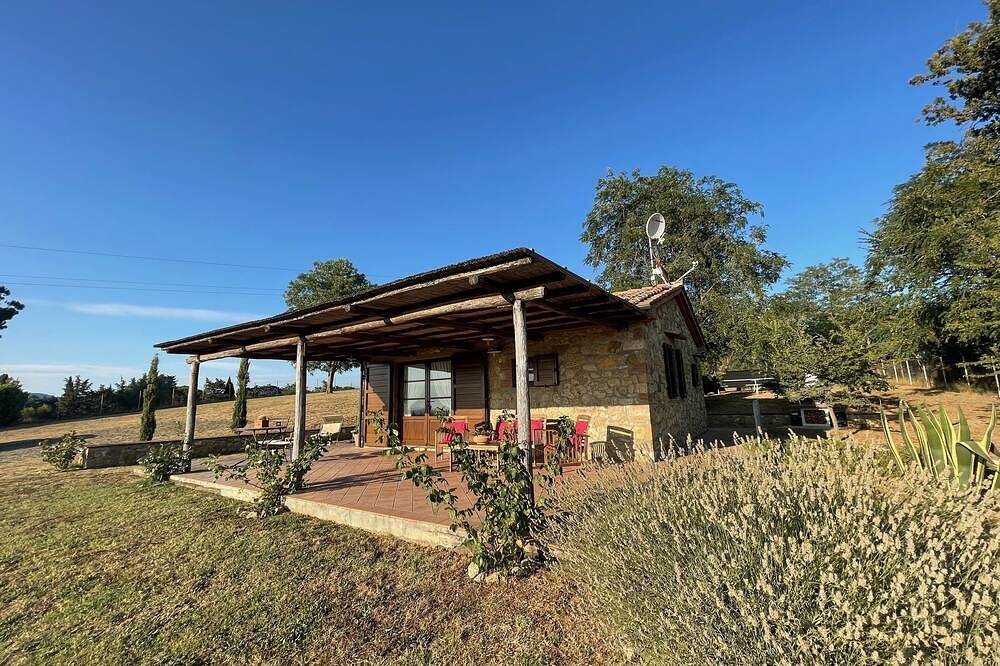 Cottage for 2 People in Guardistallo, Tuscany