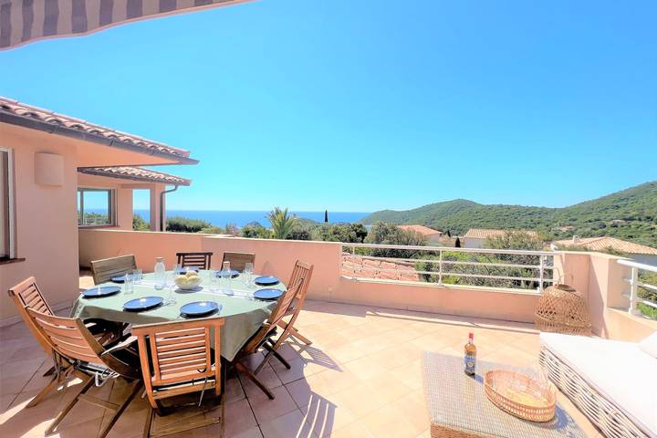 Ferienhaus mit Meerblick für 8 Personen, mit Pool und Terrasse sowie Garten, kinderfreundlich auf Korsika - 2