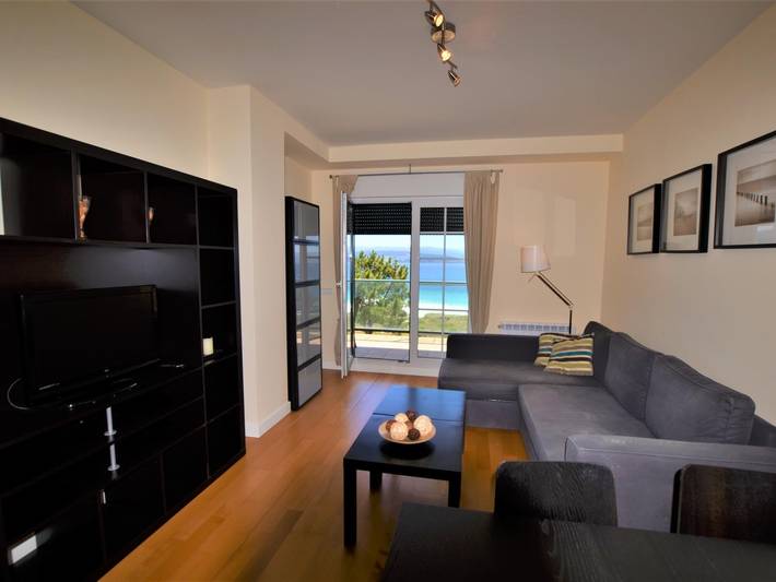 Entire holiday apartment, Beachfront apartment in Praia da Lagosteira (Fisterra), Fisterra