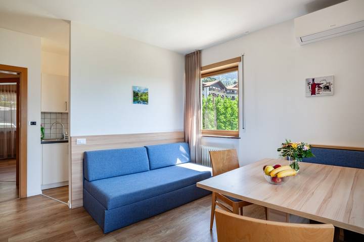Ferienwohnung für 4 Personen, mit Balkon und Garten sowie Sauna in Schenna