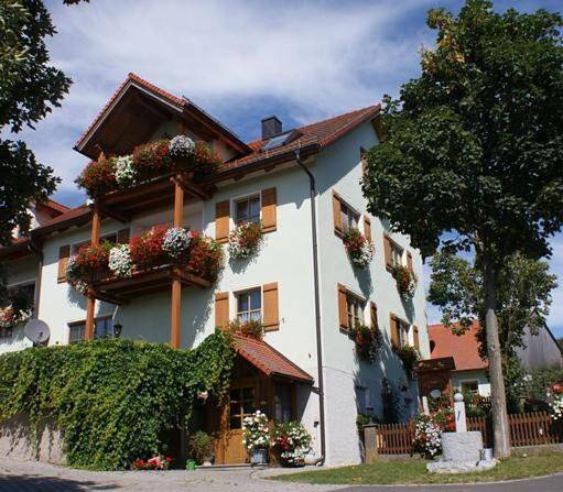 Ganze Wohnung, One-Bedroom Apartment in Moosbach, Naturpark Nördlicher Oberpfälzer Wald