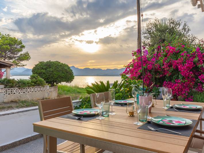 Villa für 7 Personen, mit Meerblick und Terrasse sowie Garten in Alcúdia
