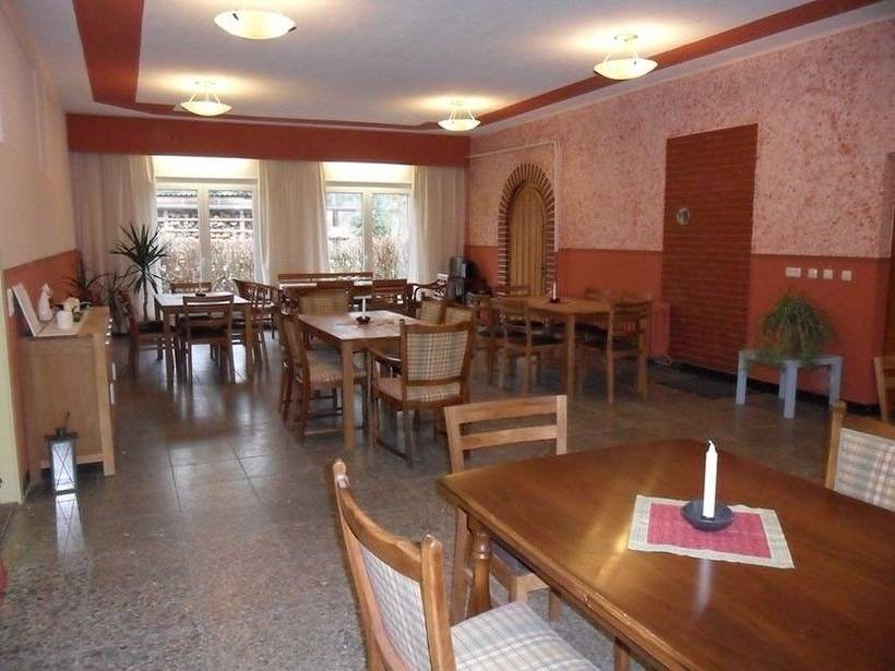 "Ferien Nord-Nordost" Wooster Teerofen "Am Walde" Haupthaus in Wooster-Teerofen, Neu Poserin