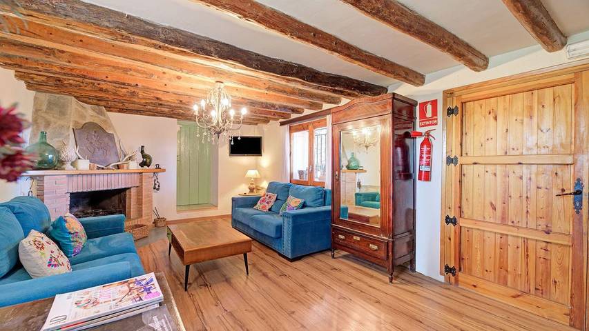 Apartamento para 7 personas, con jardín además de terraza y piscina en Fraga