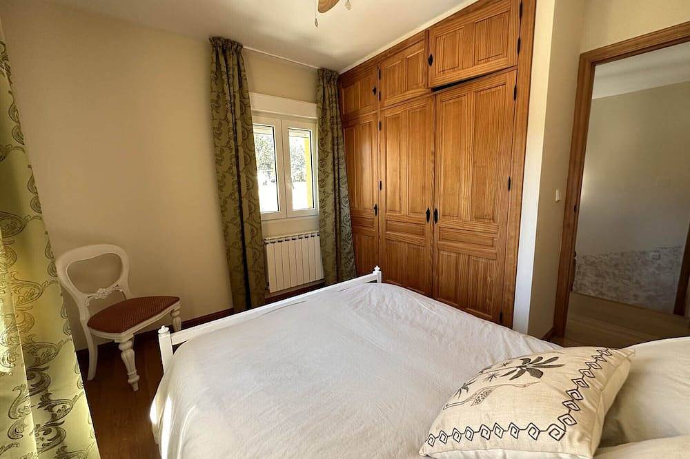 Our House in El Bulín de Valdemanco is called Mirador and it is not very difficult to discover why. in Valdemanco, Madrid Province