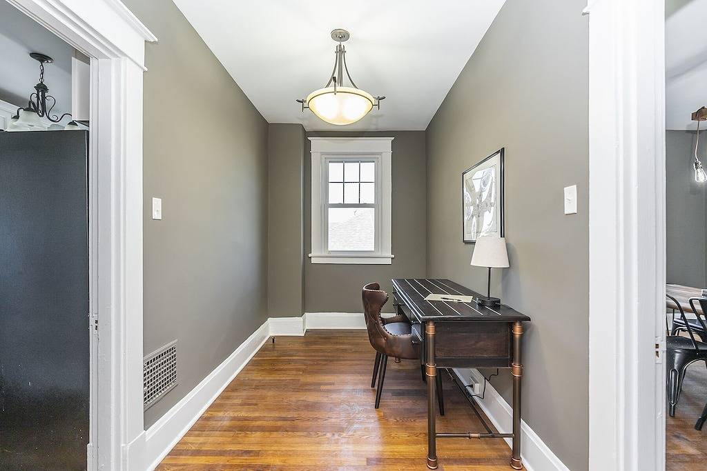 Bourbon n Horses themed 3B/2Ba home in beautiful Chevy Chase neighborhood! in Lexington, Kentucky