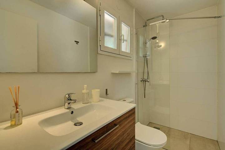 Ganze Wohnung, Apartment no. 6, 1 bedroom, 1 bathroom in Cala Llonga, Santa Eulària des Riu