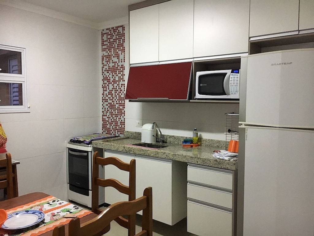 Komfortables Chalet in familiärer Wohnanlage in Strandnähe in Caraguatatuba, Região Metropolitana do Vale do Paraíba e Litoral Norte