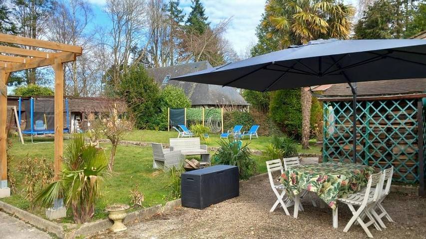 Location de vacances pour 11 personnes, avec jardin, animaux acceptés à Saint-Gatien-des-Bois - 2