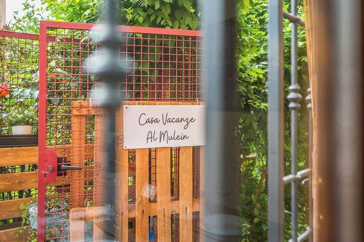 Entire apartment, [Modena Center With Parking And A Small Garden] In Mulein in Modena, Modena Province