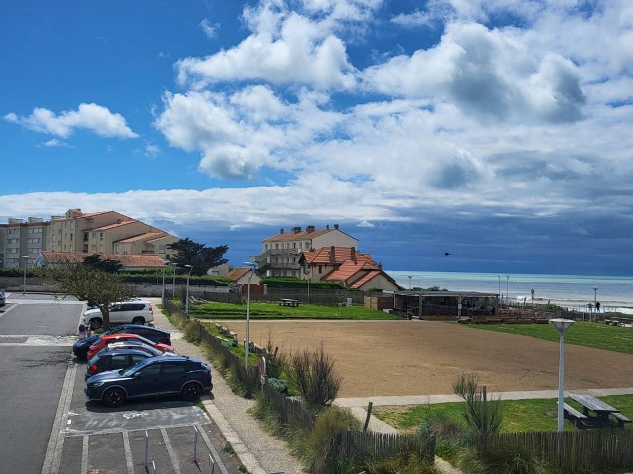 Appartement entier, Studio à 100m de la Mer à Saint-Hilaire-de-Riez, avec Balcon et Parking Public in Saint-Hilaire-de-Riez, Vendée