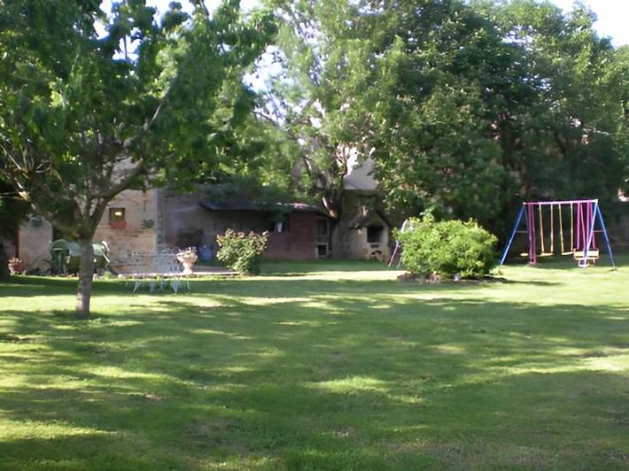 Gîte pour 4 personnes, avec terrasse et jardin, animaux acceptés dans l' Aveyron - 3