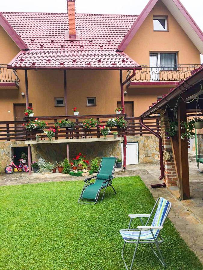 Domek letniskowy dla 7 osób, z widok i sauna oraz ogród w Ukraina