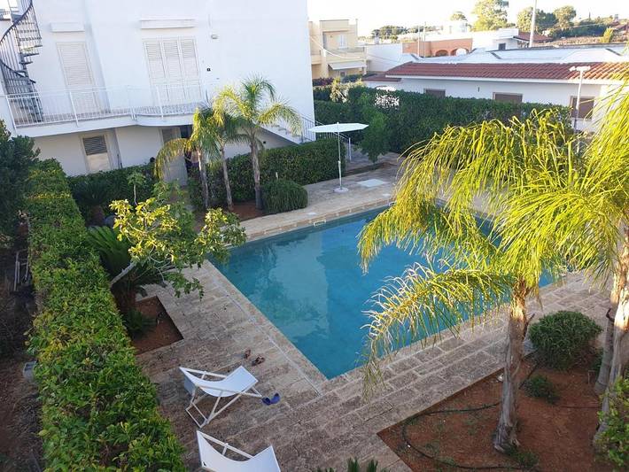 Aparthotel para 9 personas, con piscina para niños y piscina además de jacuzzi y jardín - 1