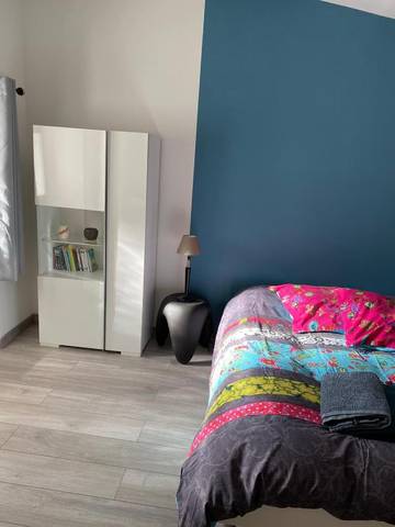 Gîte pour 3 personnes, avec vue ainsi que jardin et terrasse à Olloix
