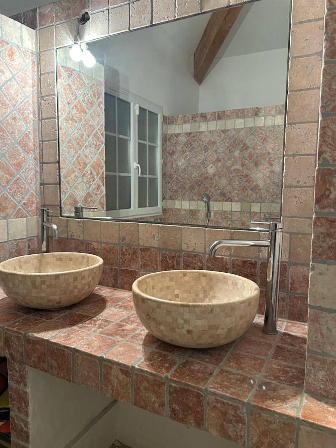 Location de vacances pour 8 personnes, avec piscine ainsi que jacuzzi et terrasse à Bizanet - 3