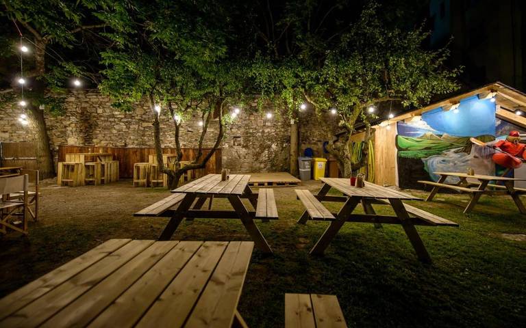 Hotel para 2 personas, con vistas y piscina además de jardín y sauna, Se admiten mascotas en Pallars Sobirà - 2