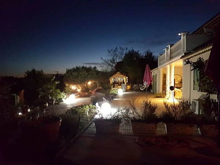 Location de vacances pour 6 personnes, avec piscine ainsi que jardin et jacuzzi à Lorgues - 4