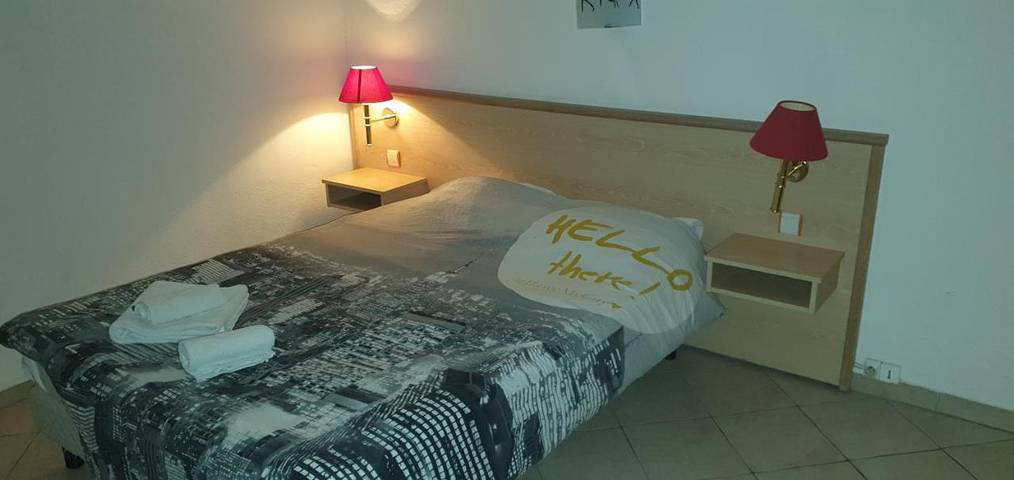 Hôtel pour 2 personnes, avec terrasse, animaux acceptés à Sainte-Croix-du-Verdon - 3