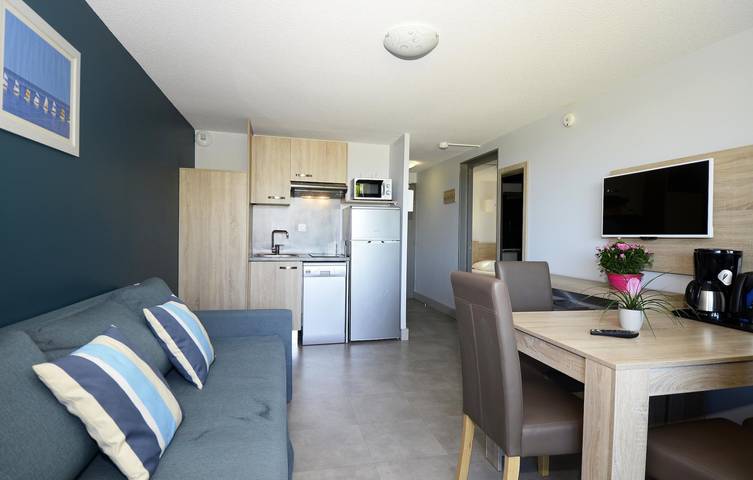 Gîte pour 4 personnes, avec piscine, animaux acceptés dans Thermes des Hespérides - 4