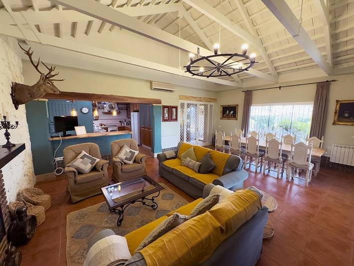 Casa rural para 15 personas, con piscina y terraza además de vistas y jardín, Se admiten mascotas en Campiña Sur Cordobesa - 2