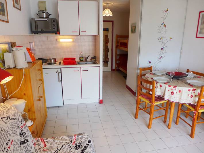 Gîte pour 4 personnes, avec terrasse dans Plage du Grand-Travers - 2