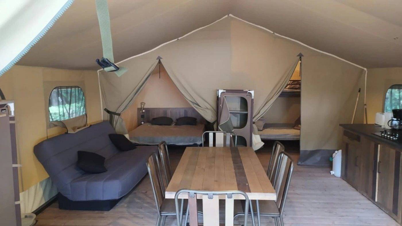 Zecamping 3* familial parc aquatique dog friendly fitness cabane 46m2 in Saint-Maime, Parc naturel régional du Luberon