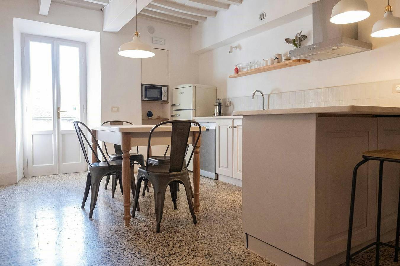 Appartamento intero, Appartamento storico con terrazza a Suvereto in Suvereto, Costa degli Etruschi