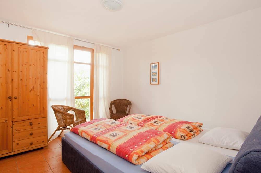 Big house ideal for a big family in Saint-Jean-de-Laur, Quercy