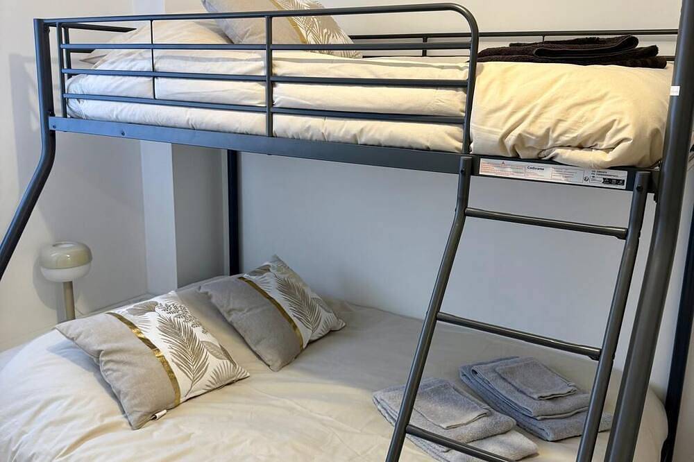 Ganze Wohnung, Spacious 70m² room - 2 bedrooms - 5 min Disneyland in Montévrain, Seine-et-Marne