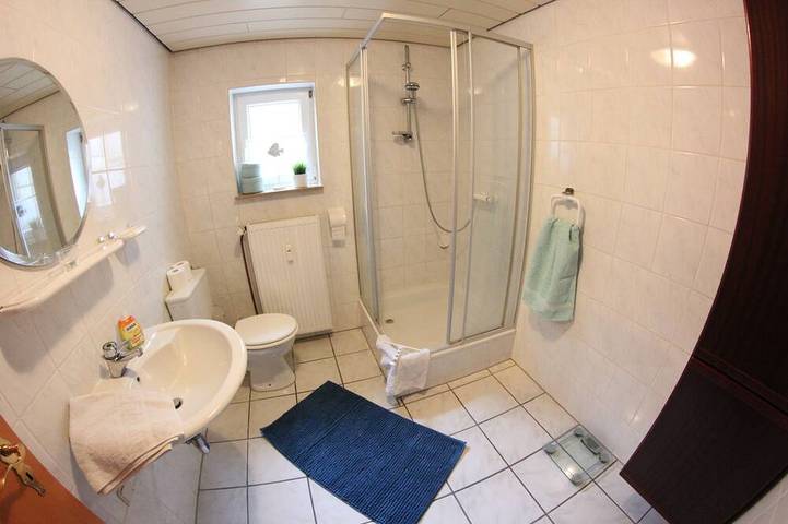 Ganze Wohnung, Ruhige und gemütliche Ferienwohnung in Calden in Calden, Landkreis Kassel