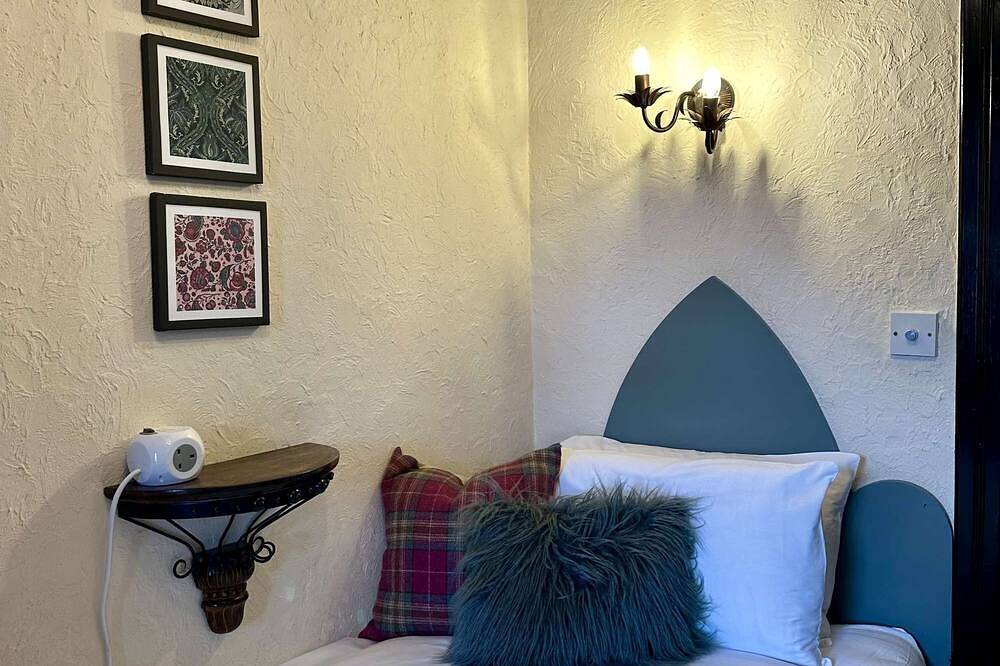 Criss Cross Cottage, Inverness in Inverness, Highlands