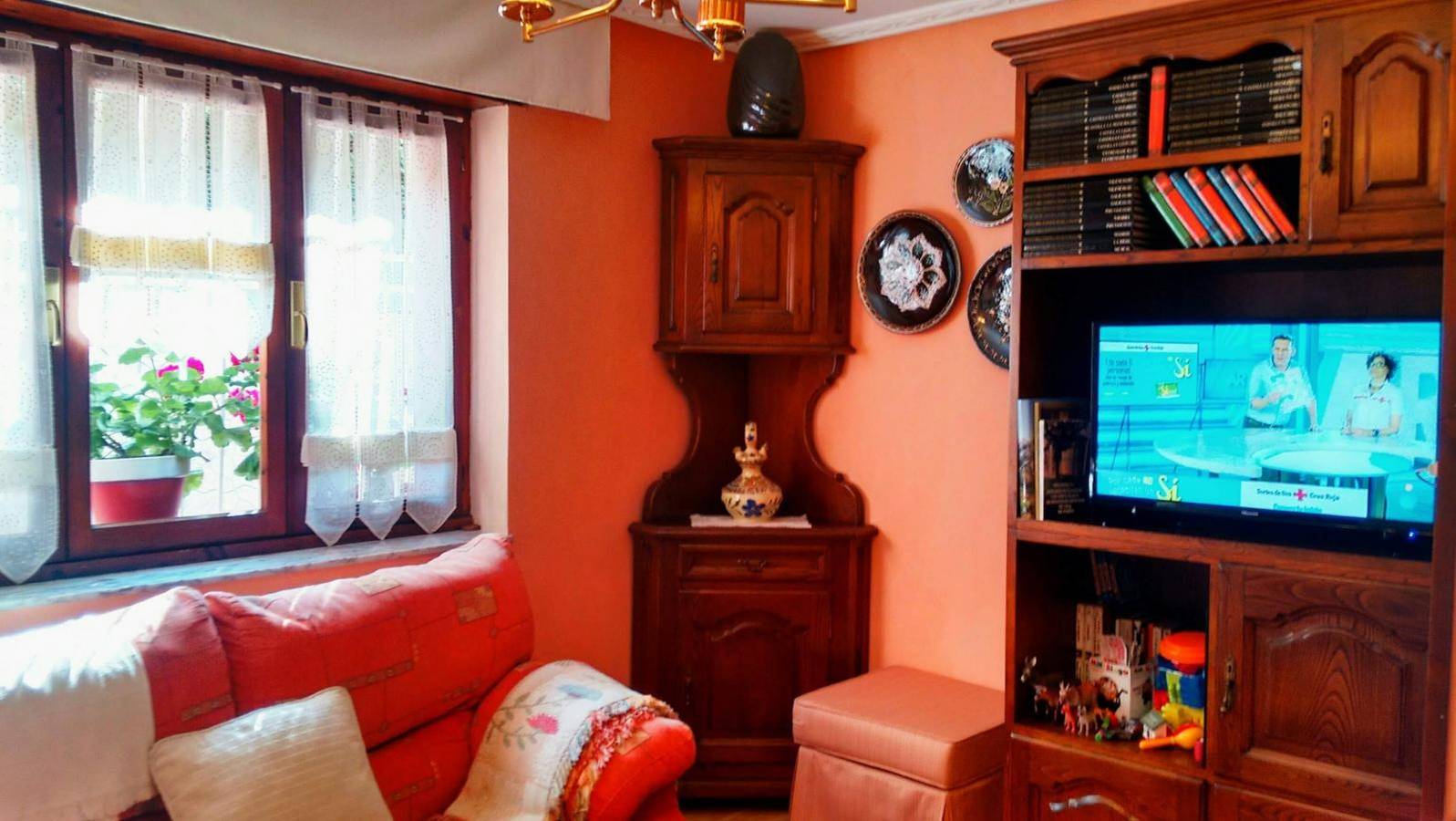 Apartamento entero, Apartamento encantador en Villamayor 74 m² con vista a la montaña in Villamayor (Piloña), Piloña