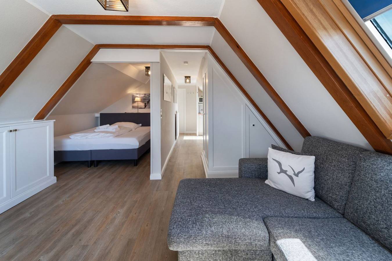 Ganze Wohnung, Schöne, strandnah gelegene 1-Zimmer-Ferienwohnung im Dachgeschoss mit Meerblick in Wenningstedt, Sylt