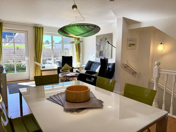 Ferienwohnung für 4 Personen, mit Balkon/Terrasse und Terrasse sowie Garten in Westerland - 2