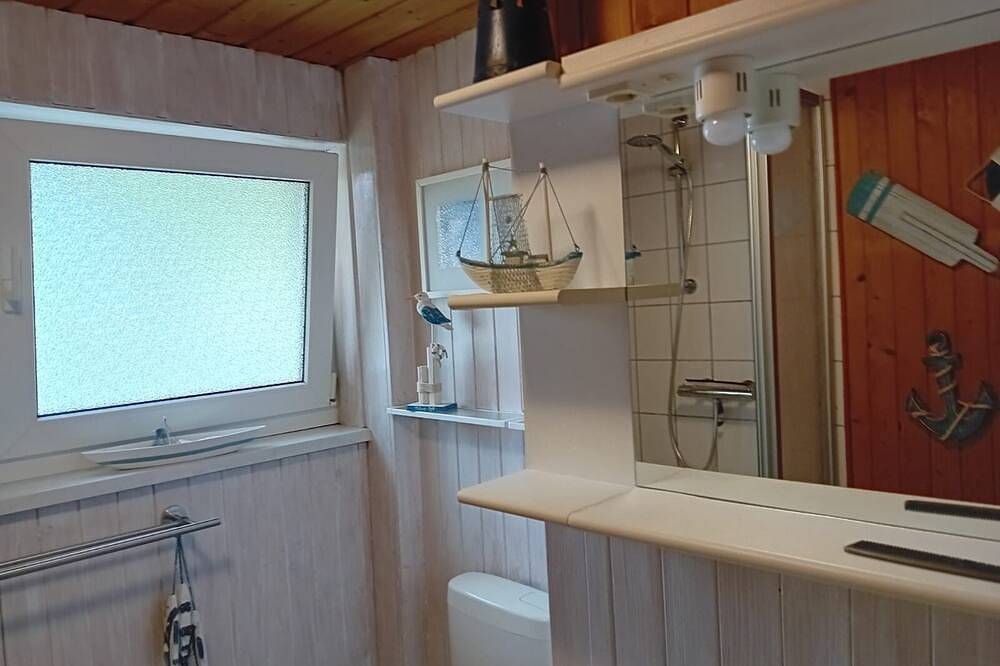 Möwe 38 - Kleines gemütliches Ferienhaus im Ferienpark Mirow in Mirow, Mecklenburg-Strelitz