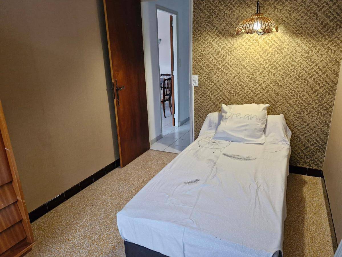 Three-Bedroom House in Aubignan, Vaucluse