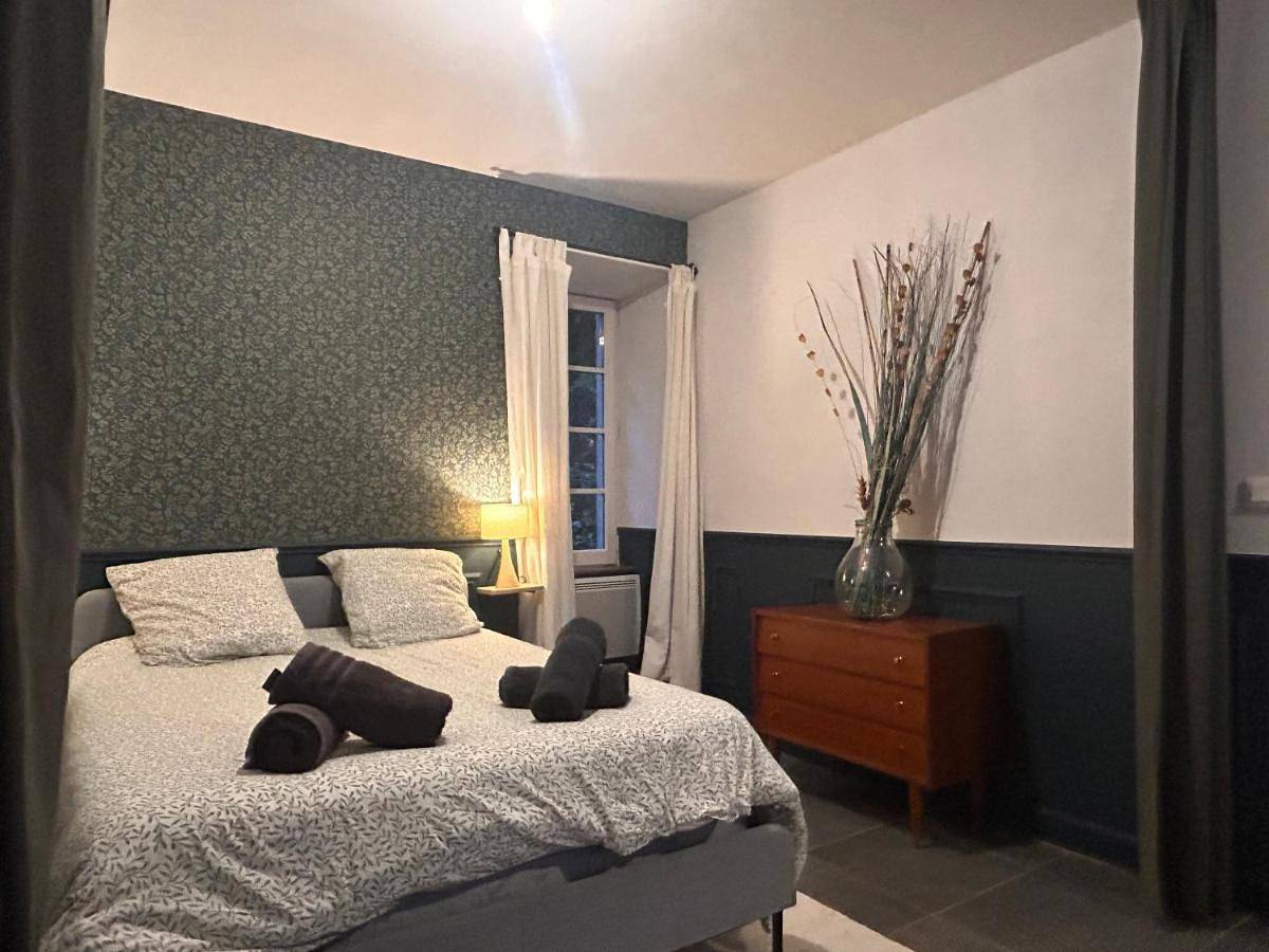 Appartement entier, Apartment - Ground Floor in Aubusson, Région d'Aubussargues