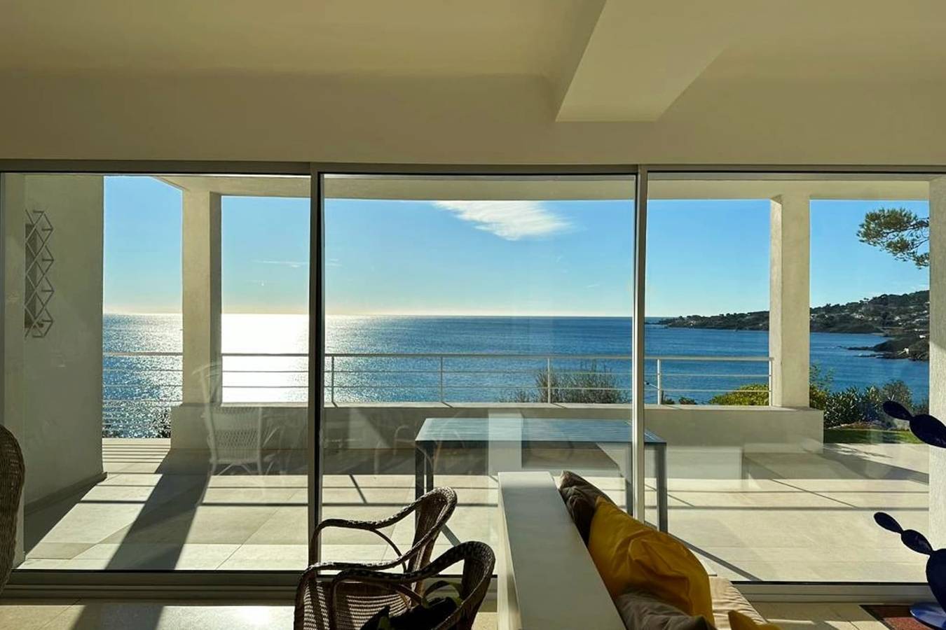 Beautiful house with pool, terraces and garden in Frejus, Draguignan region