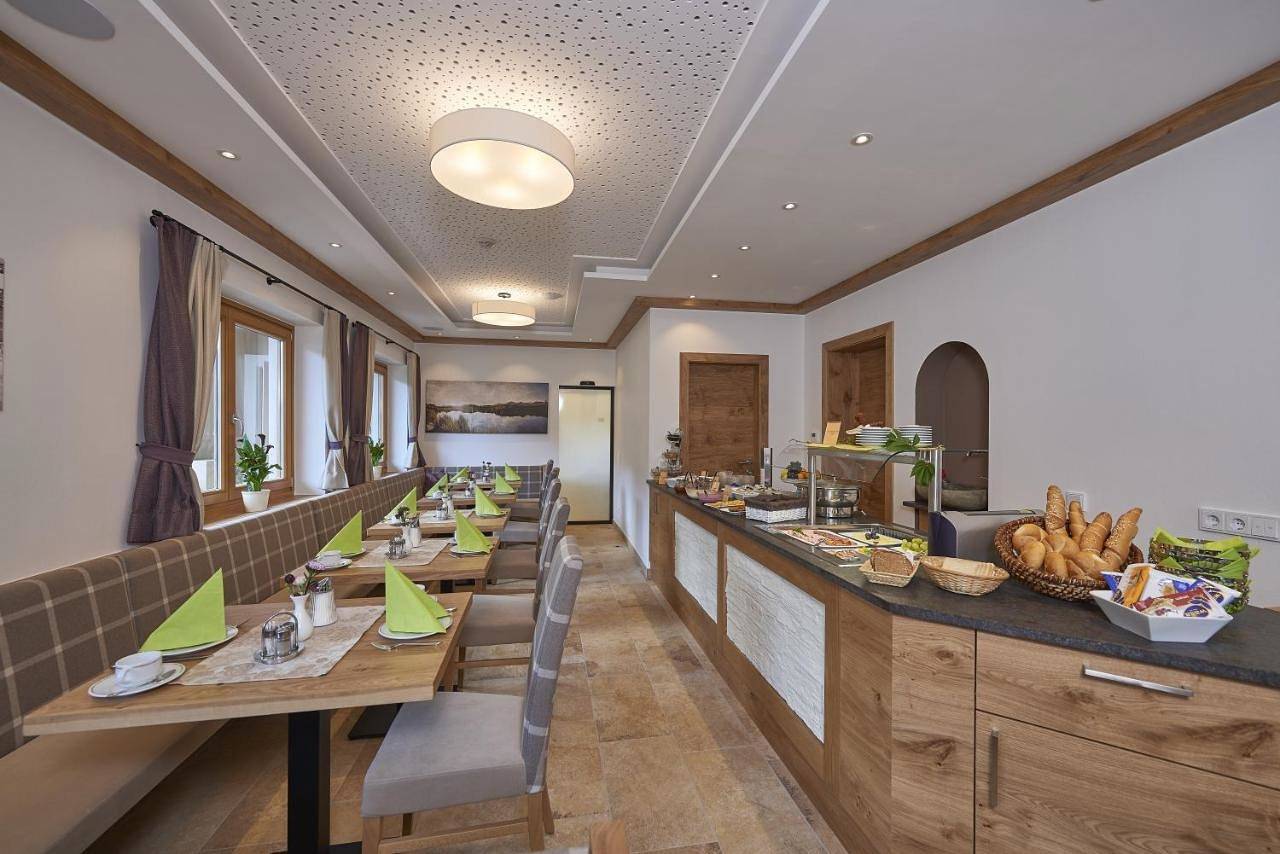 Triple Room with Balcony or Terrace in Saalbach, Saalbach-Hinterglemm