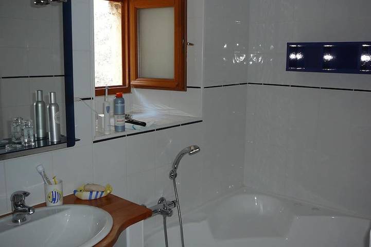 Location de vacances pour 4 personnes, avec terrasse, animaux acceptés à Pompignan - 3