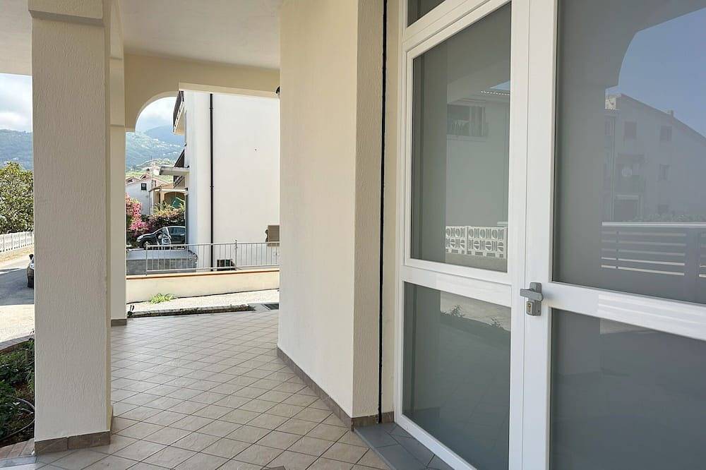 Appartamento intero, Elegante appartamento per 2 persone con A/C, Wifi e Tv in Belvedere Marittimo, Costa Tirrenica Calabria