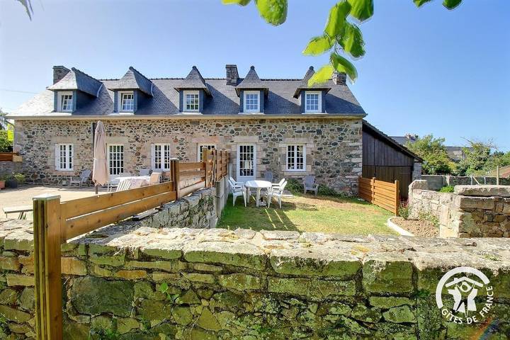 Gîte pour 4 personnes, avec Terrasse ainsi que Jardin et Vue