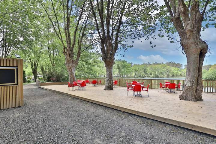 Mobil-Home Forêt 3 Pièces 5 Personnes + Tv in Saint-Paul-lès-Dax, Région de Dax