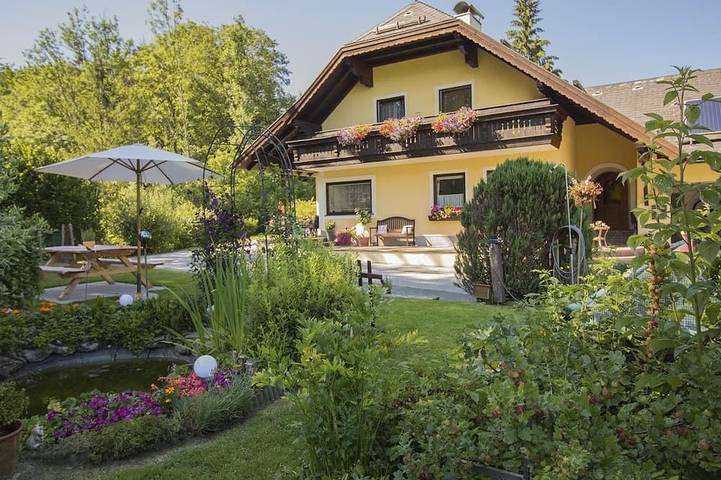 Ferienwohnung für 5 Personen, mit Garten in Faistenau