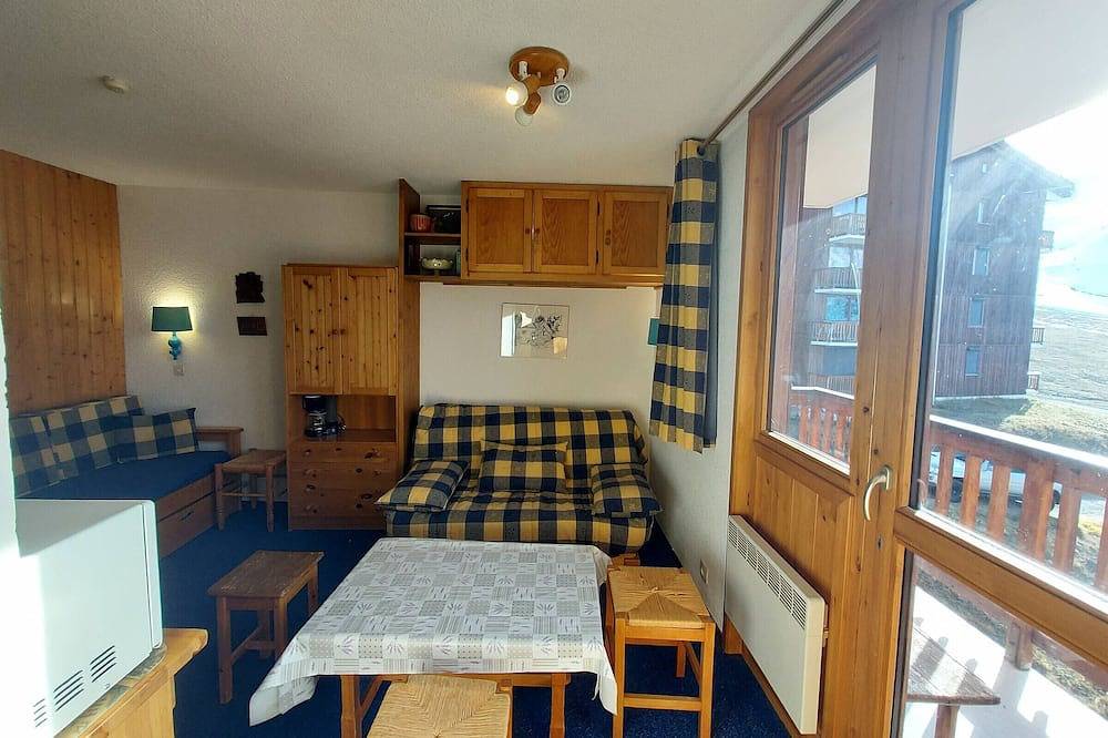 Ganze Wohnung, Gemütliches Studio 3 Pers, Balkon Südwest, direkt an der Piste in Plagne Villages, La Plagne-Tarentaise