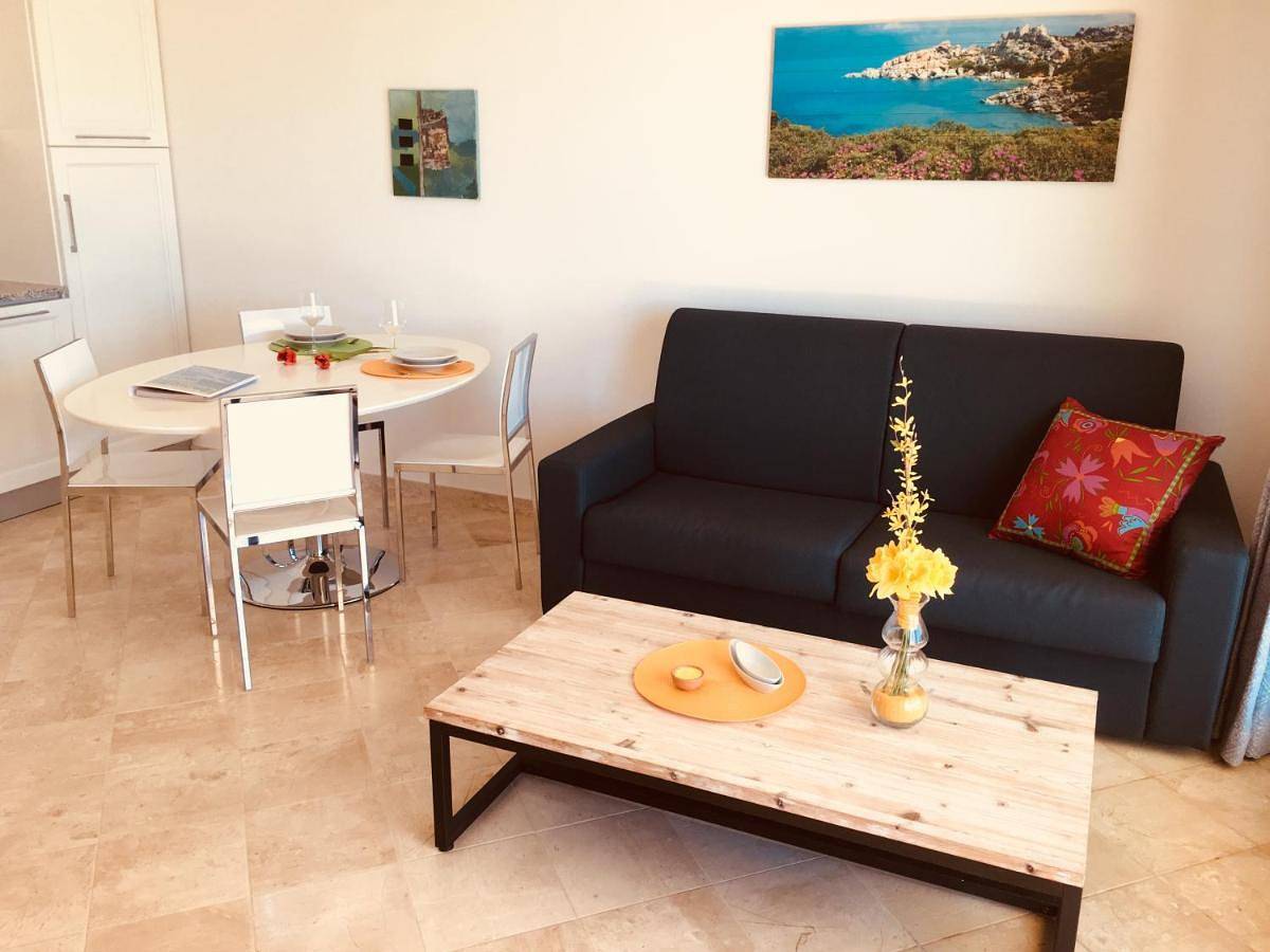Appartement entier, Splendid Seaview Apartment no 13 in Porto Pozzo, Santa Teresa Gallura