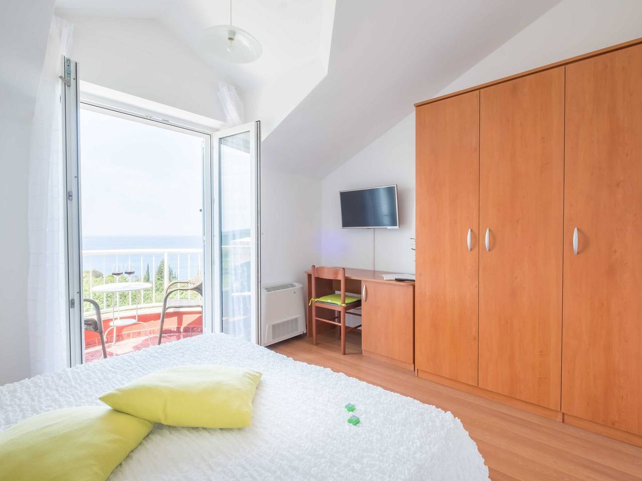 Ganze Wohnung, Villa Panorama Dubrovnik (S2) - Comfort Double Room with Balcony and Sea View in Plat, Dubrovnik-Neretva